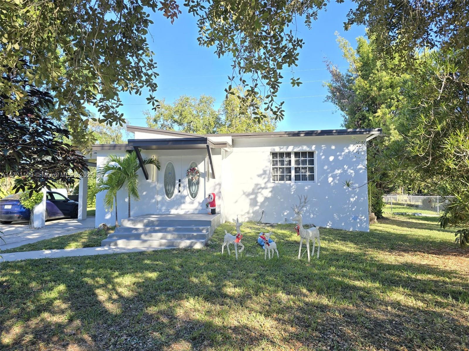 571 Raven Ave, Miami Springs, Florida image 1