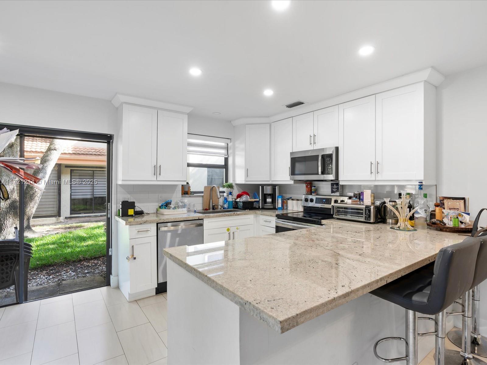 3400 Emerald Oaks Dr #801, Hollywood, Florida image 10