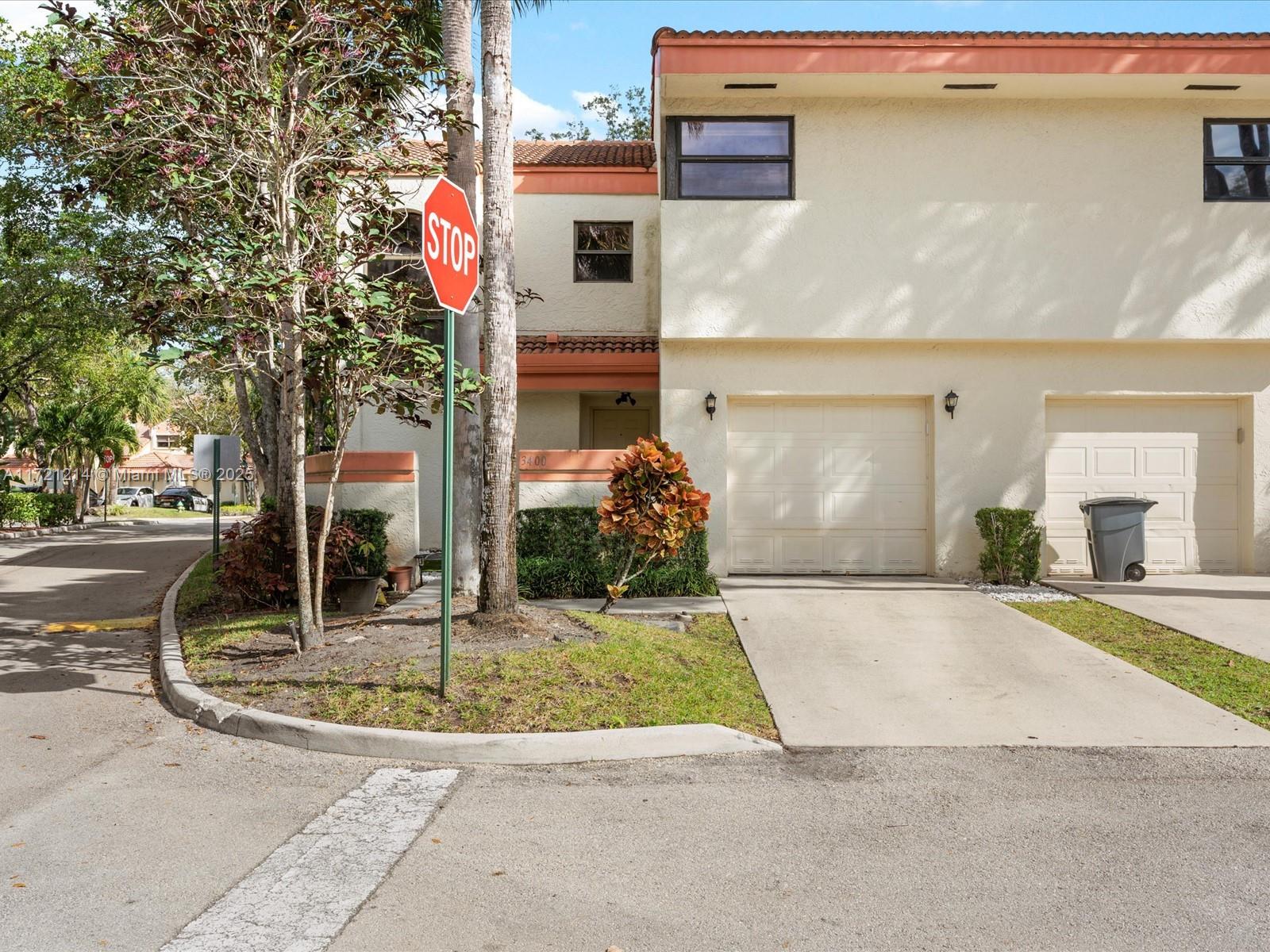 3400 Emerald Oaks Dr #801, Hollywood, Florida image 2