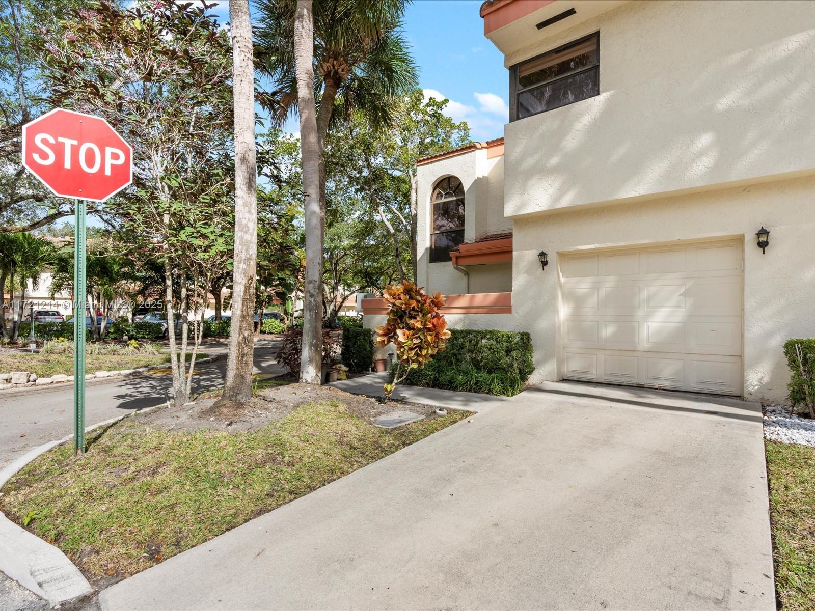 3400 Emerald Oaks Dr #801, Hollywood, Florida image 32