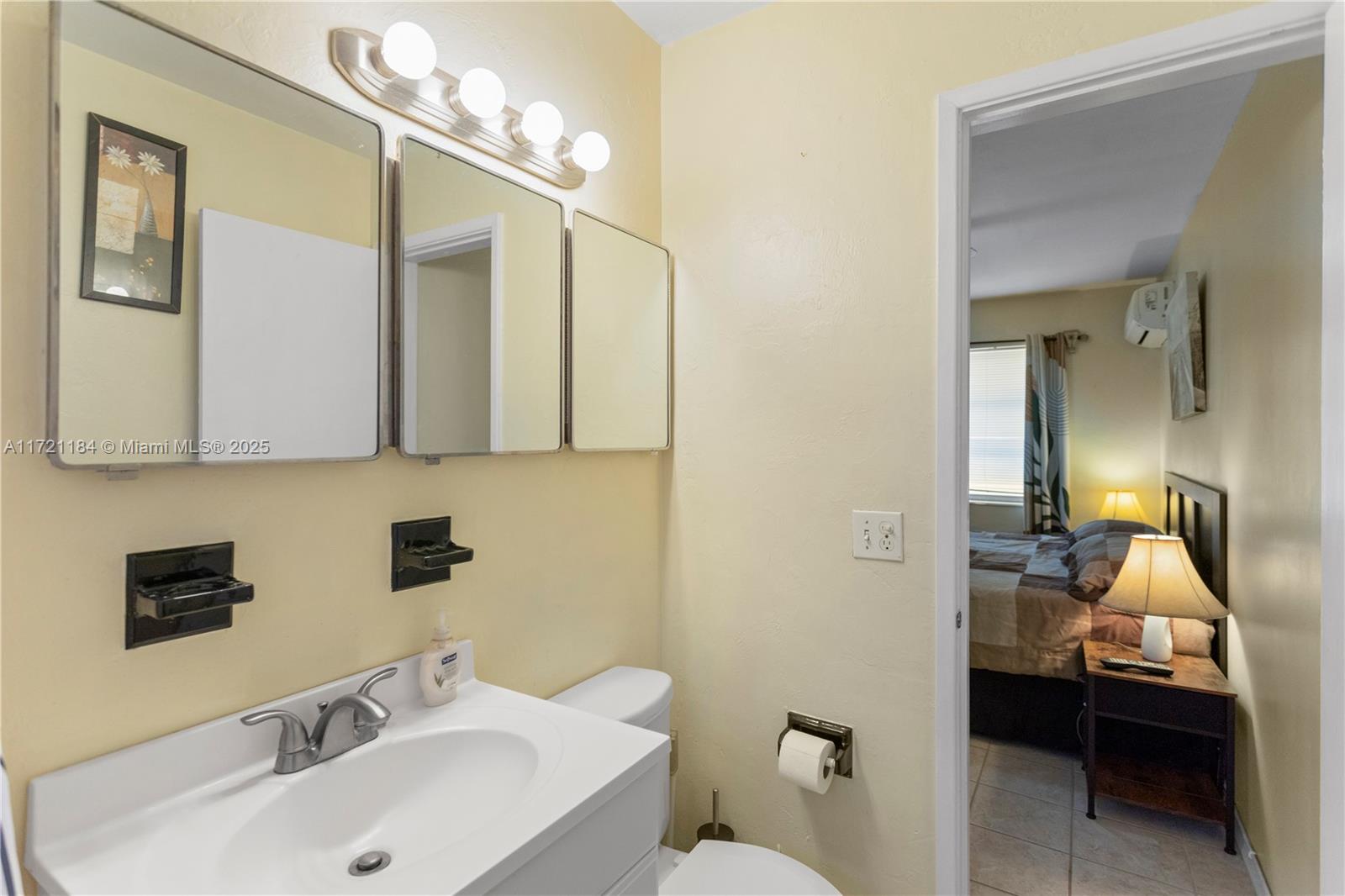 2640 Pierce St #2, Hollywood, Florida image 24