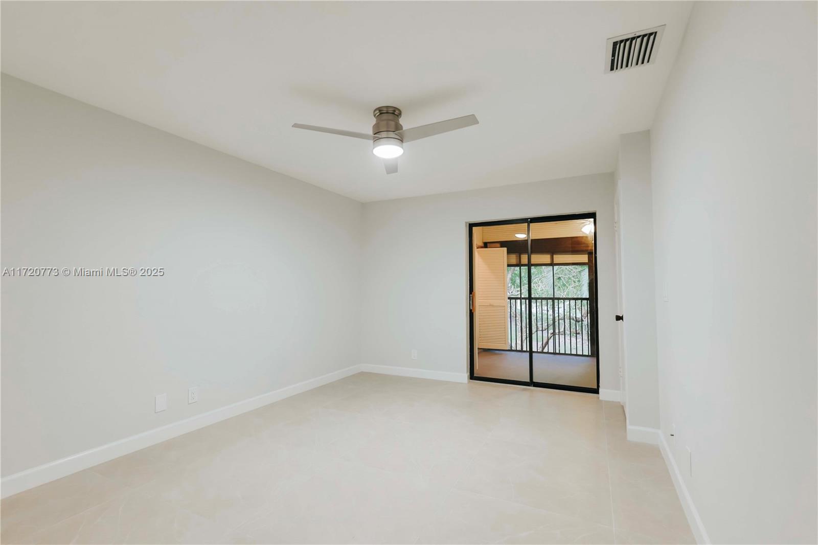 3939 Cocoplum Cir #3521, Coconut Creek, Florida image 17