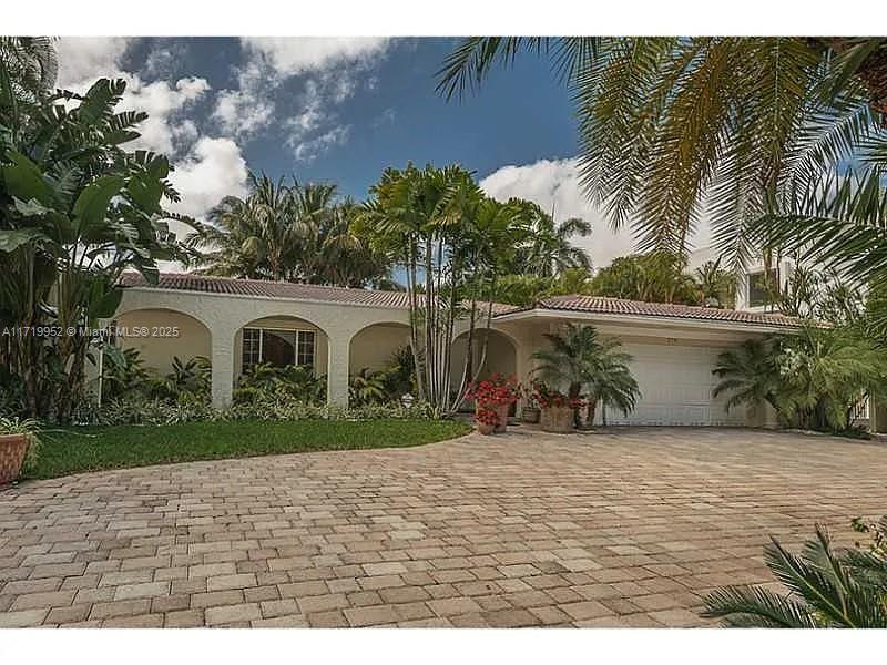 570 Ocean Blvd, Golden Beach, Florida image 32