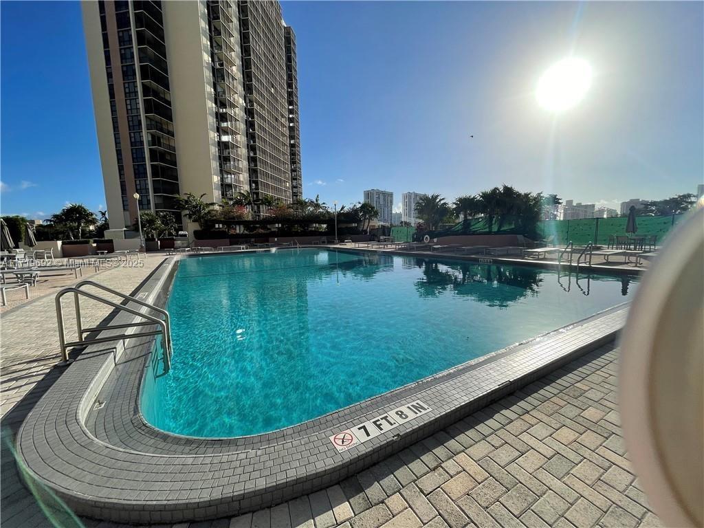 20379 W Country Club Dr #535, Aventura, Florida image 24