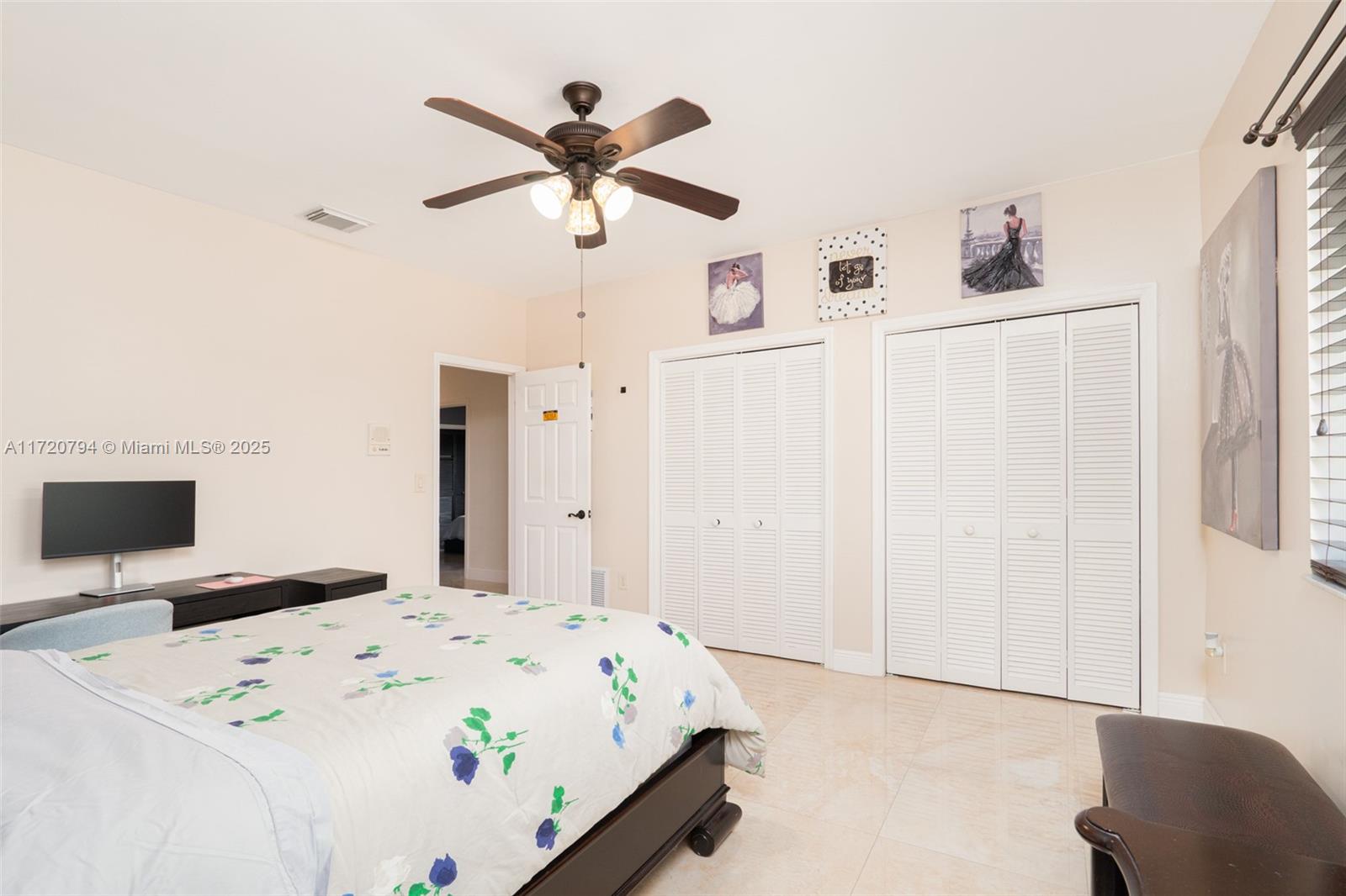 8198 NW 162nd St, Miami Lakes, Florida image 32