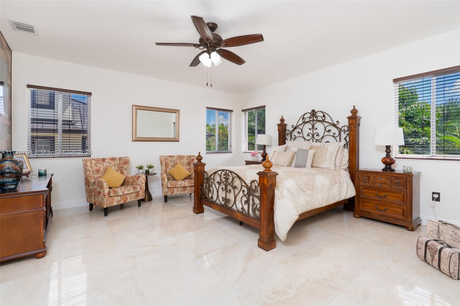 8198 NW 162nd St, Miami Lakes, Florida image 35