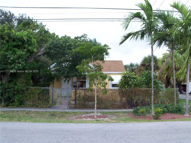 800 Phippen Waiters Rd, Dania Beach, Florida image 2