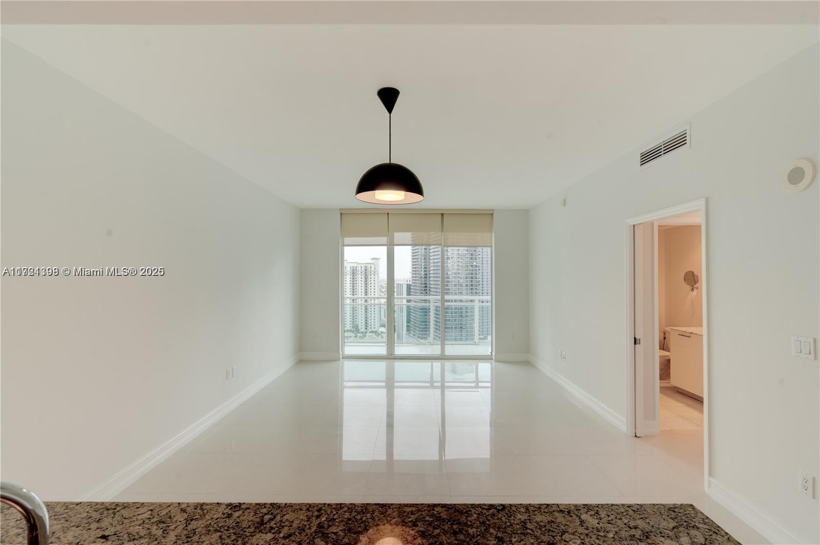 LUXURIOUS 1/1 UNIT, FRESHLY PAINTED, STAINLESS STEEL APPLIANCES, WASHER AND DRYER INSIDE THE UNIT. CERAMIC FLOORS AND 24 HOUR ATTENDED LOBBY. AMENITY FILLED COMPLEX: TWO POOLS, JACUZZI, YOGA GARDEN, THEATER, LOUNGE, WINE CELLAR, FITNESS CENTER AND MORE. GREAT LOCATION ON BRICKELL AVE, WALKING DISTANCE TO MARY BRICKELL VILLAGE, BRICKELL CITY CENTER, BANKS, RESTAURANTS, CINEMAS, WATER, CABLE INCLUDED. FIRST MONTH, 2 MONTHS SECURITY DEPOSIT **