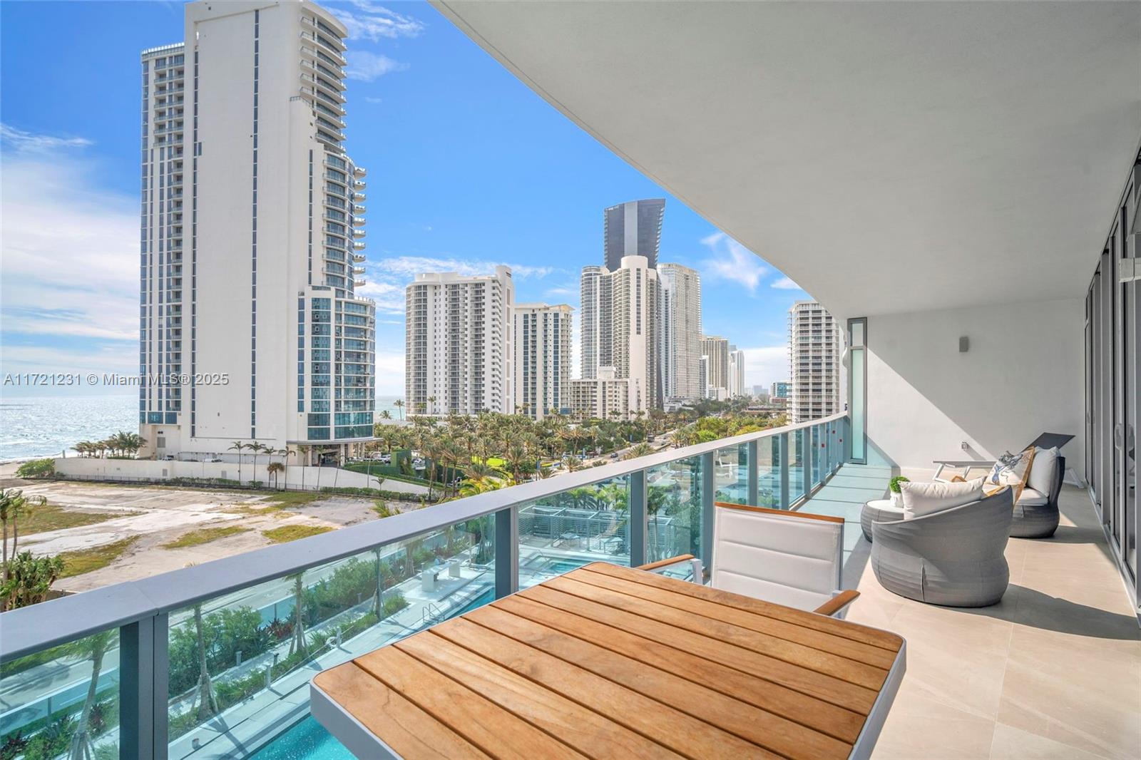 17550 Collins Avenue #704, Sunny Isles Beach, Florida image 21