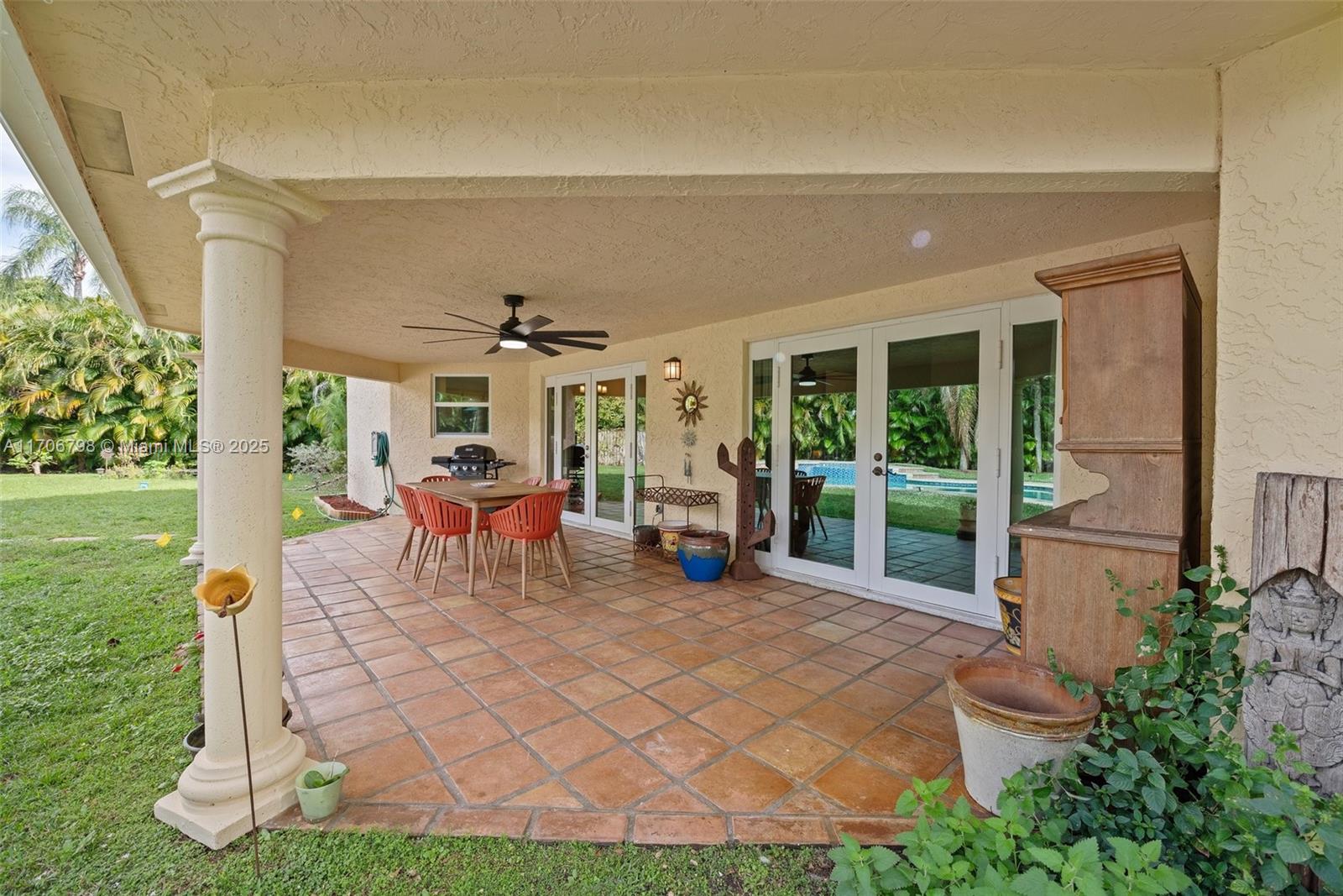 3320 Maple Ln, Davie, Florida image 23