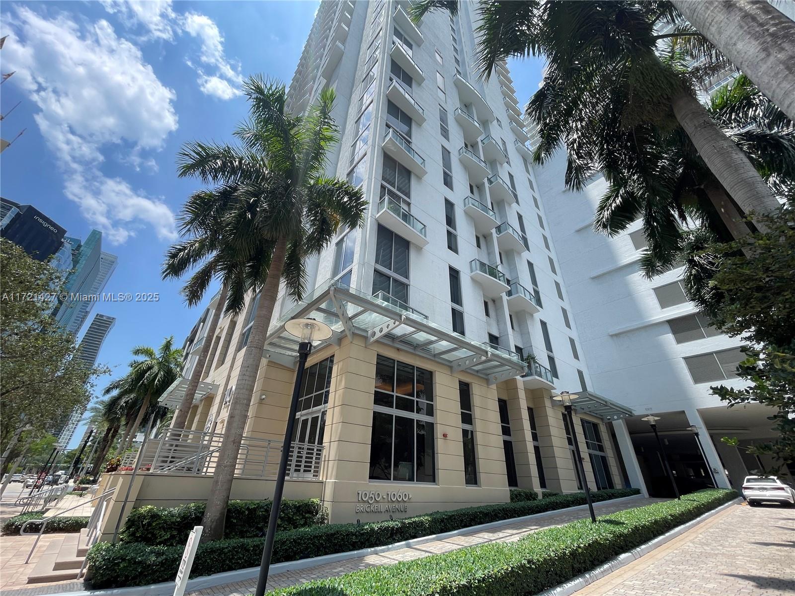 1060 Brickell Ave #207, Miami FL 33131