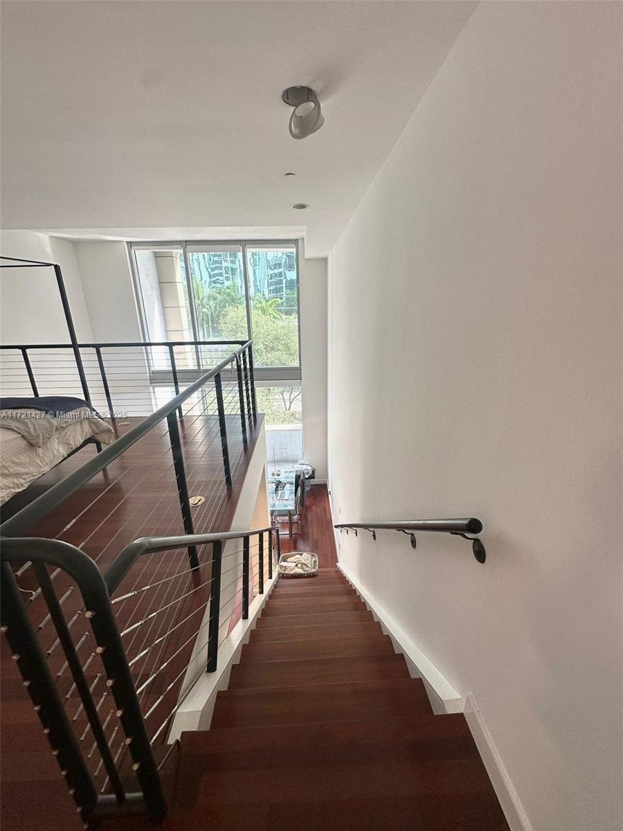 1060 Brickell Ave #207, Miami FL 33131