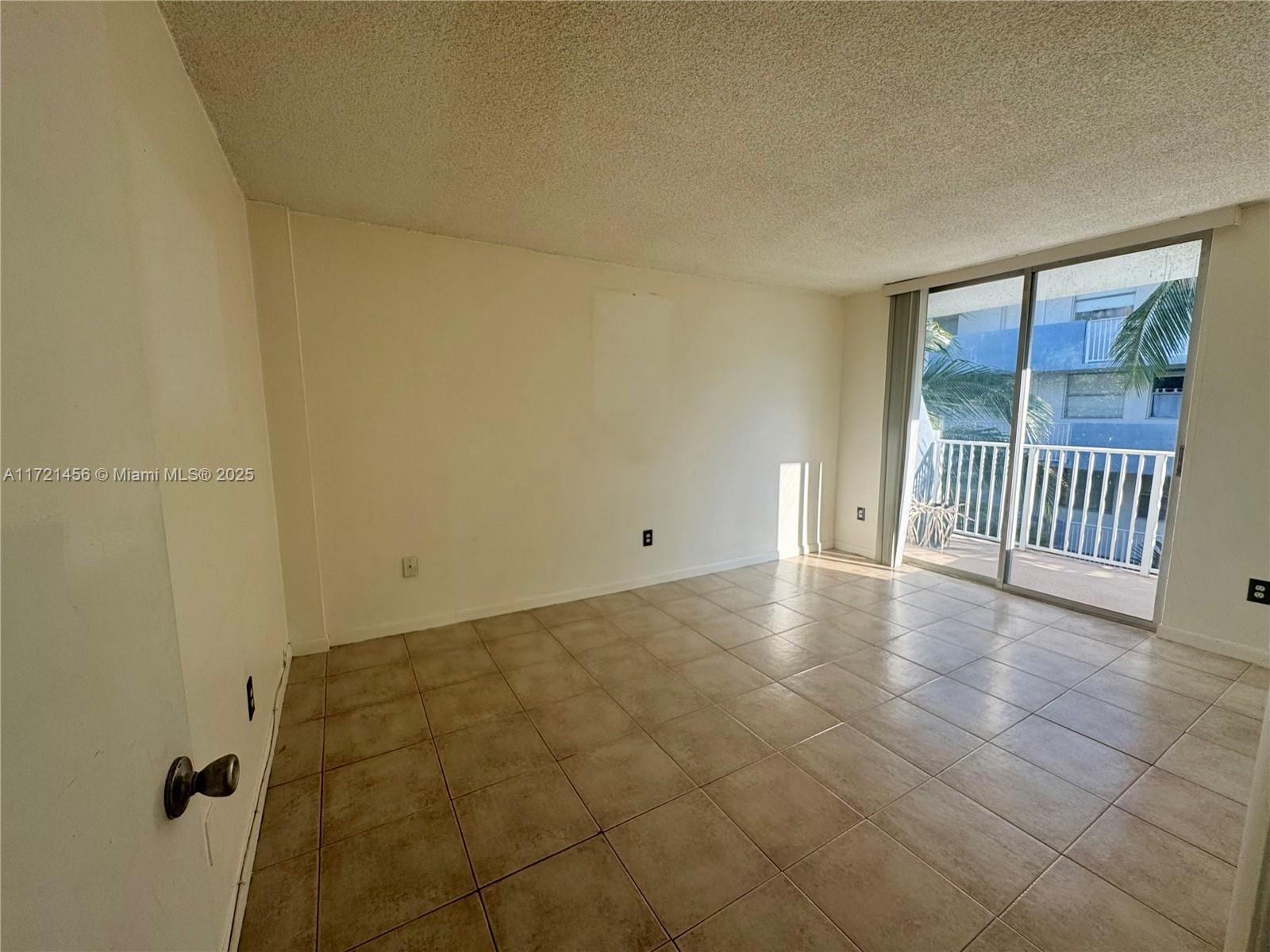 1801 S Treasure Dr #411, North Bay Village, Florida image 16