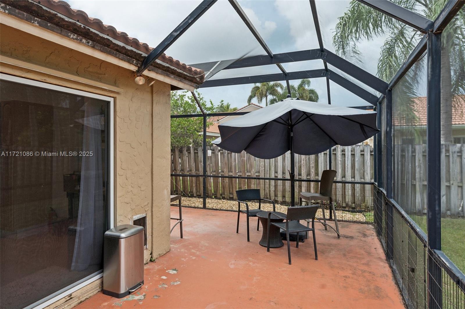 1350 Seagrape Cir, Weston, Florida image 31