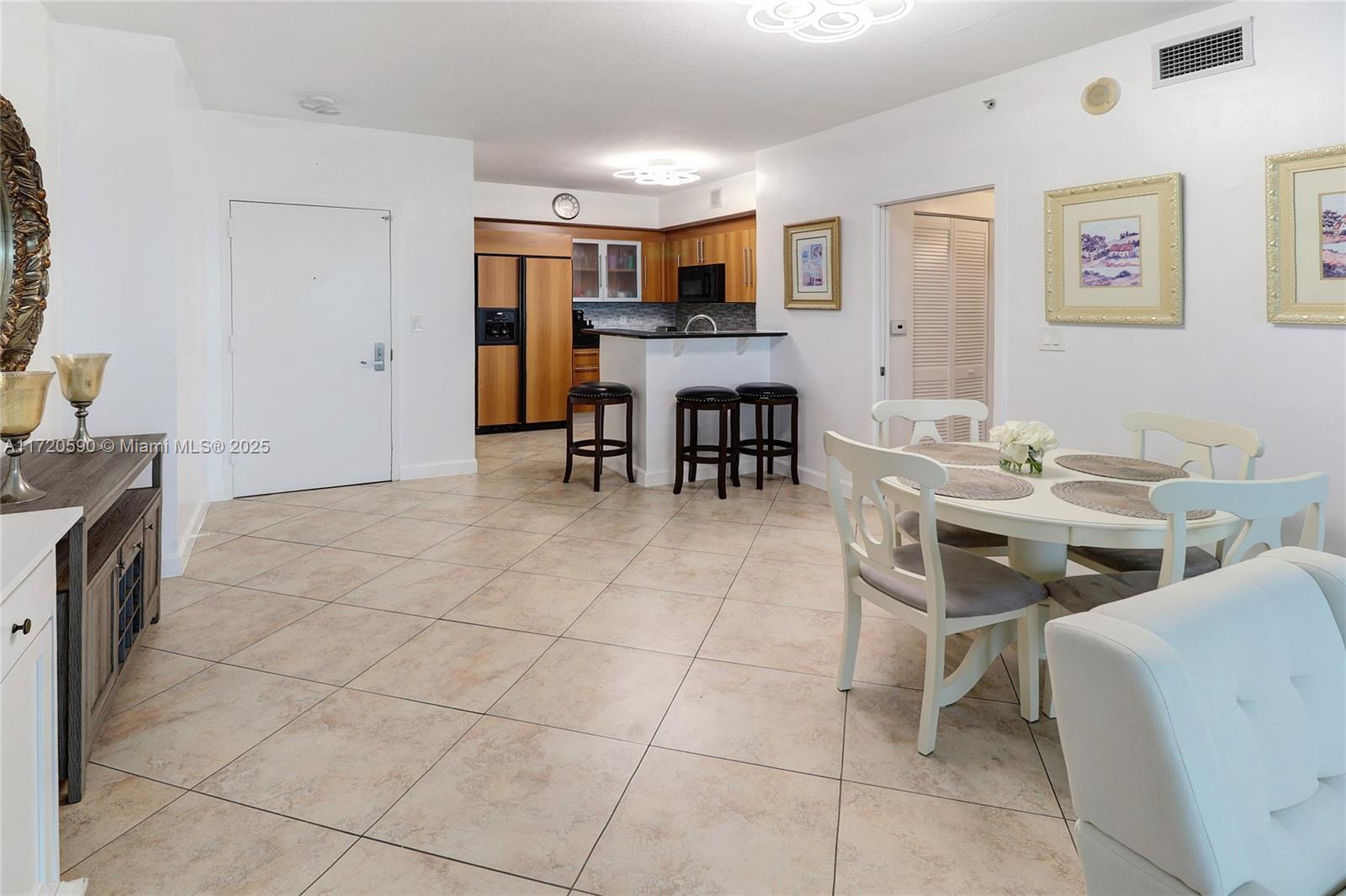 335 S Biscayne Blvd #4100, Miami FL 33131