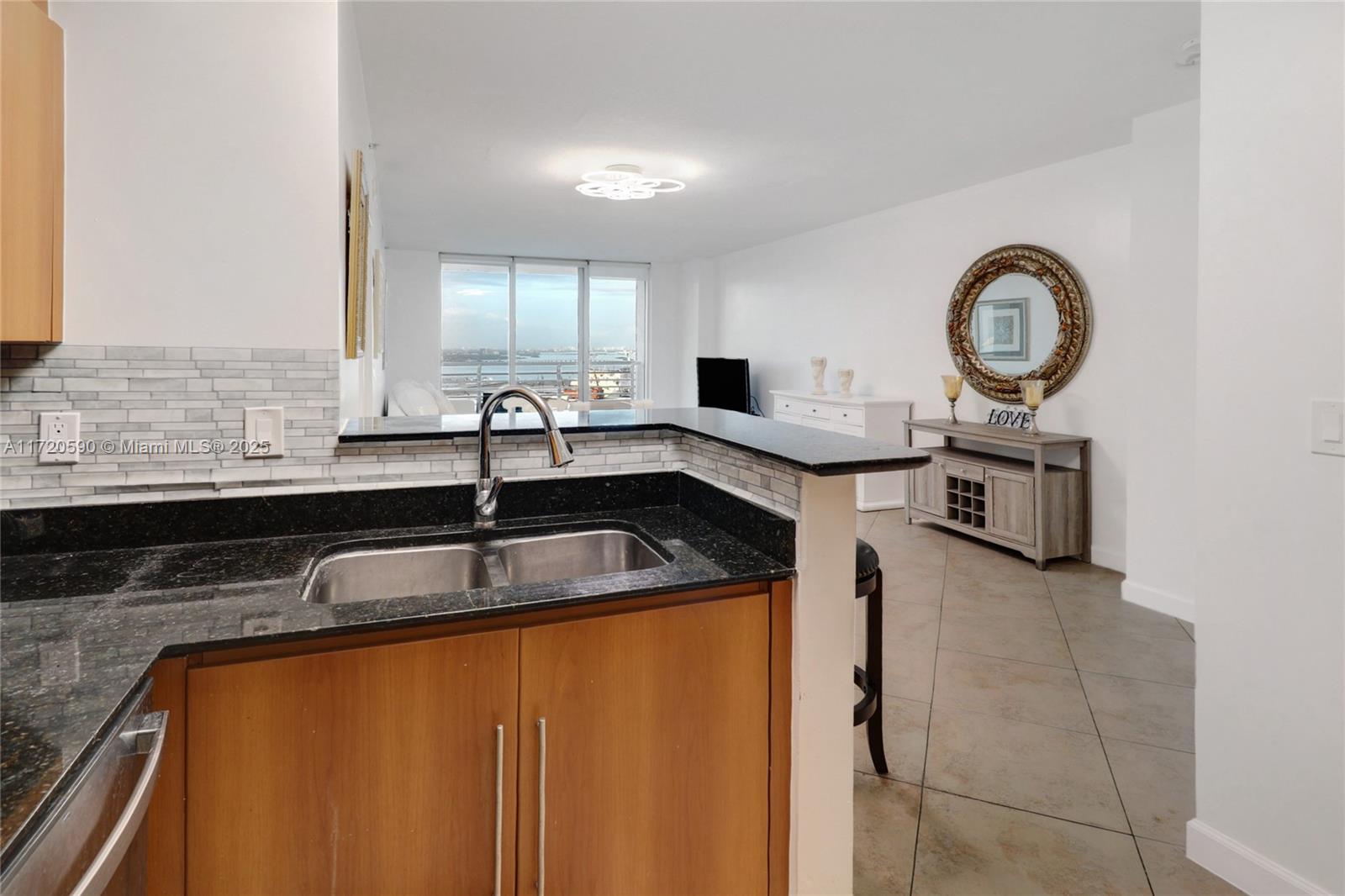 335 S Biscayne Blvd #4100, Miami FL 33131