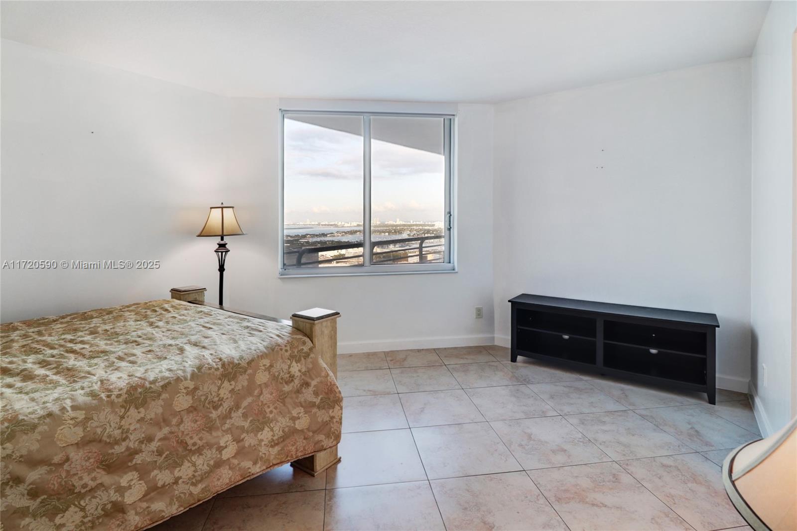 335 S Biscayne Blvd #4100, Miami FL 33131