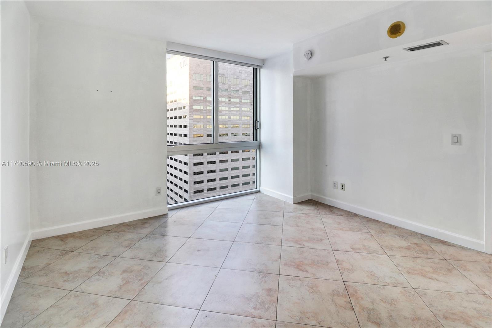 335 S Biscayne Blvd #4100, Miami FL 33131