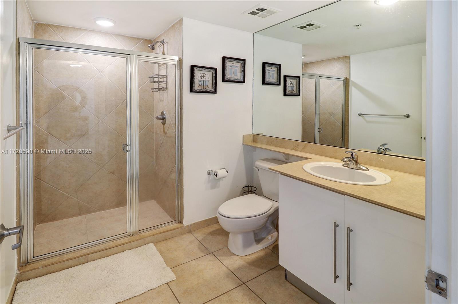 335 S Biscayne Blvd #4100, Miami FL 33131