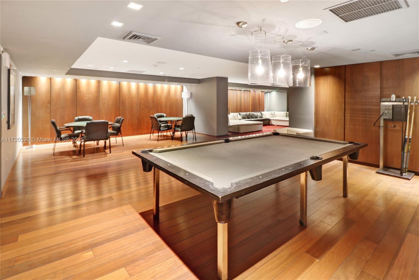 335 S Biscayne Blvd #4100, Miami FL 33131