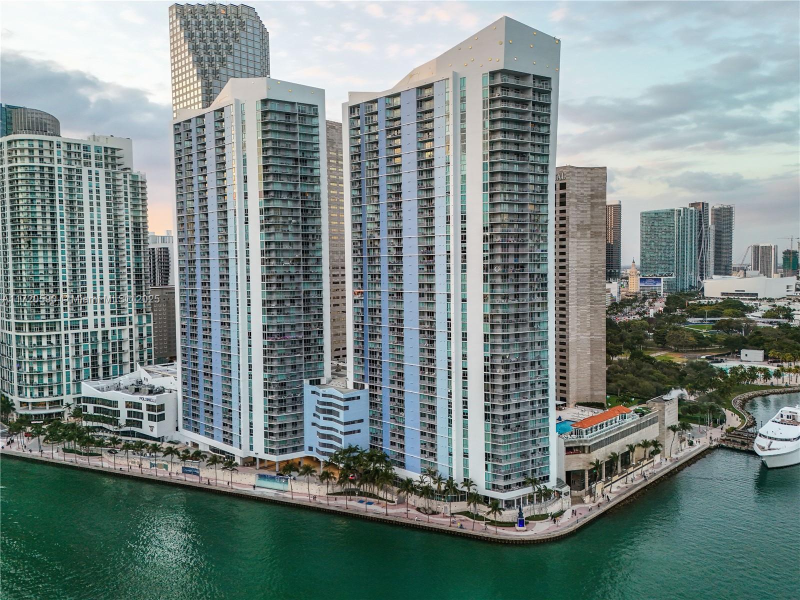 335 S Biscayne Blvd #4100, Miami FL 33131