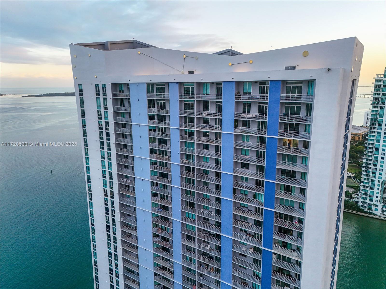 335 S Biscayne Blvd #4100, Miami FL 33131