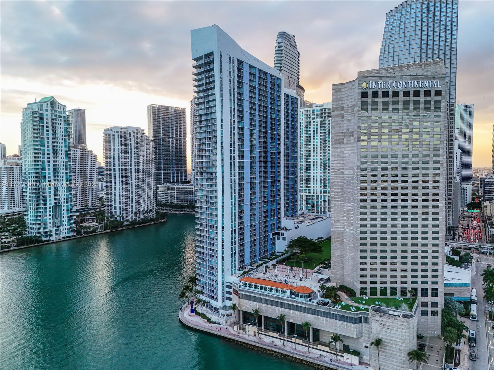 335 S Biscayne Blvd #4100, Miami FL 33131