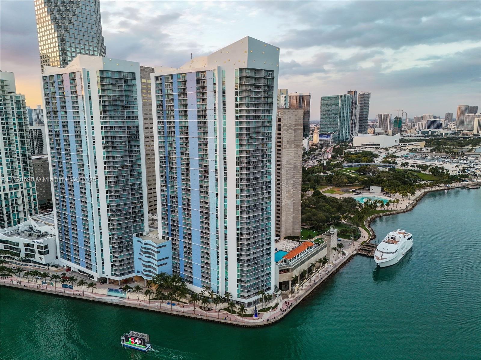 335 S Biscayne Blvd #4100, Miami FL 33131