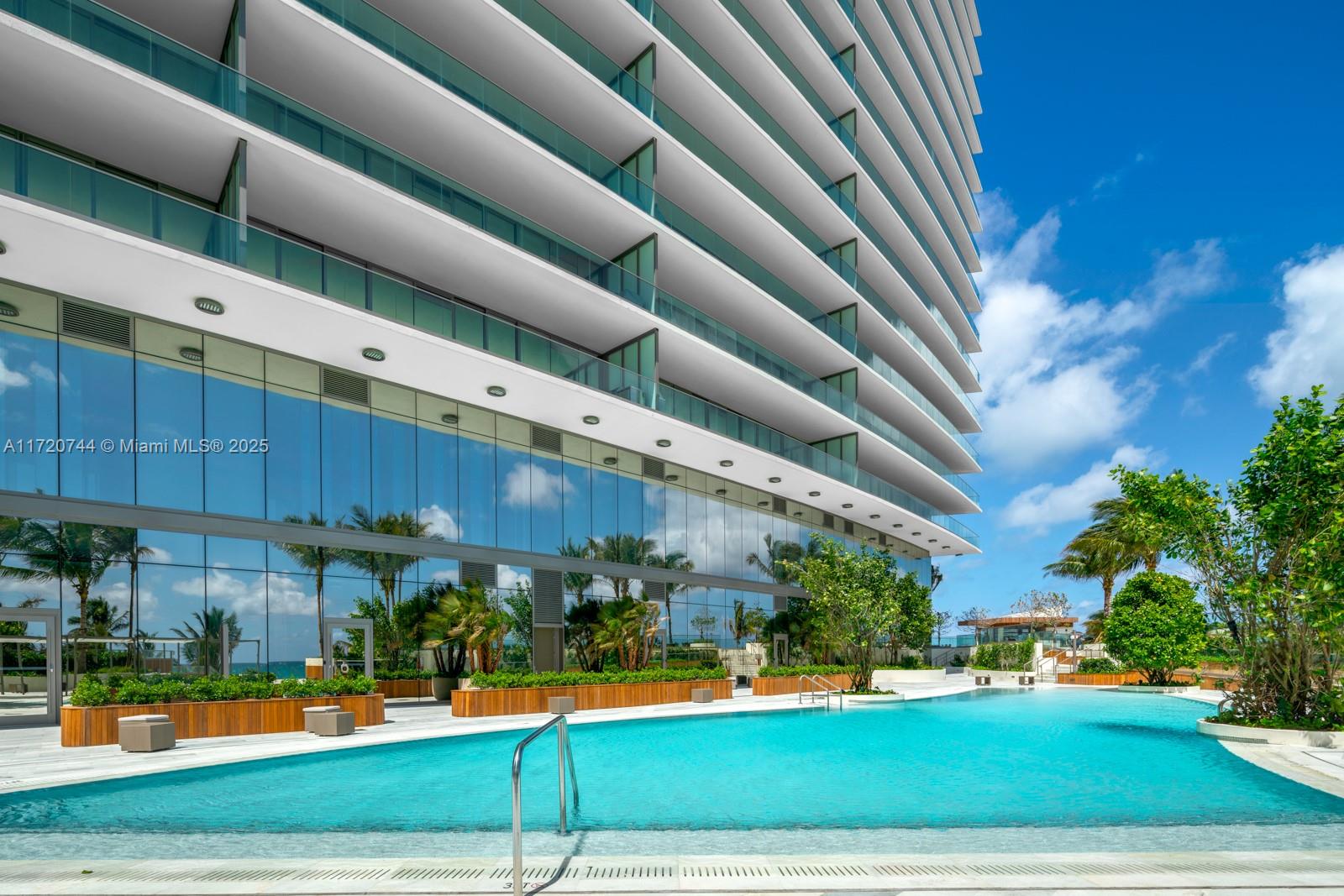 18975 Collins Ave #604, Sunny Isles Beach, Florida image 23