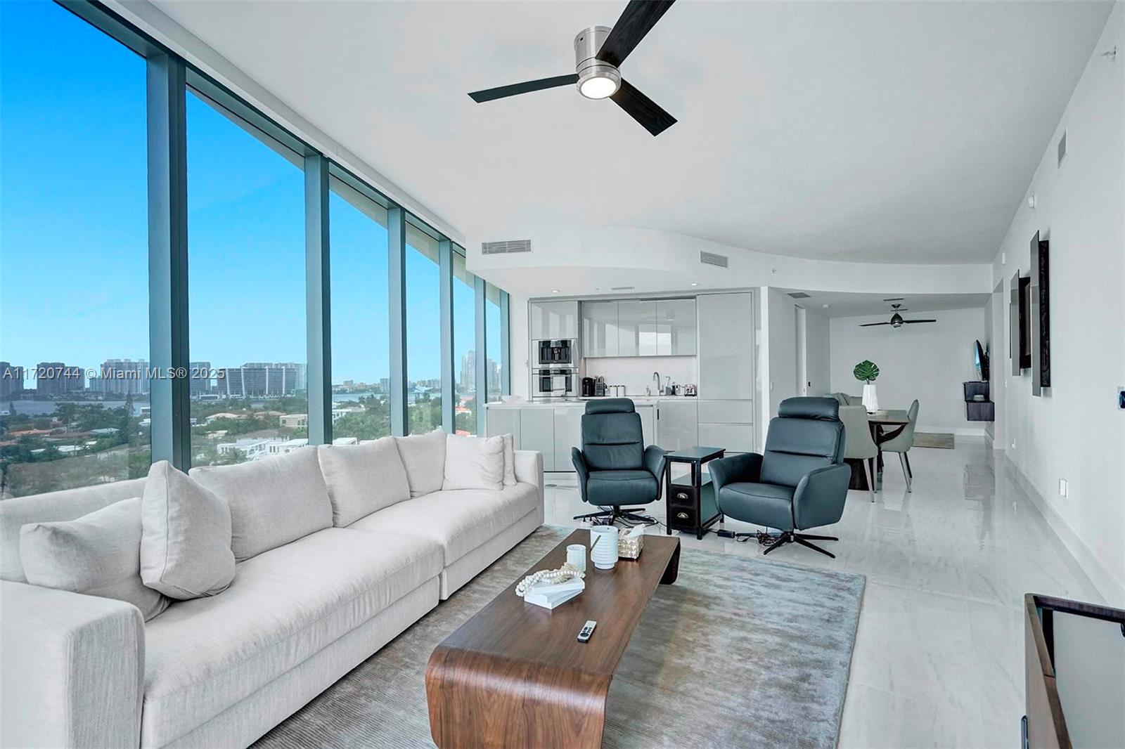 18975 Collins Ave #604, Sunny Isles Beach, Florida image 5