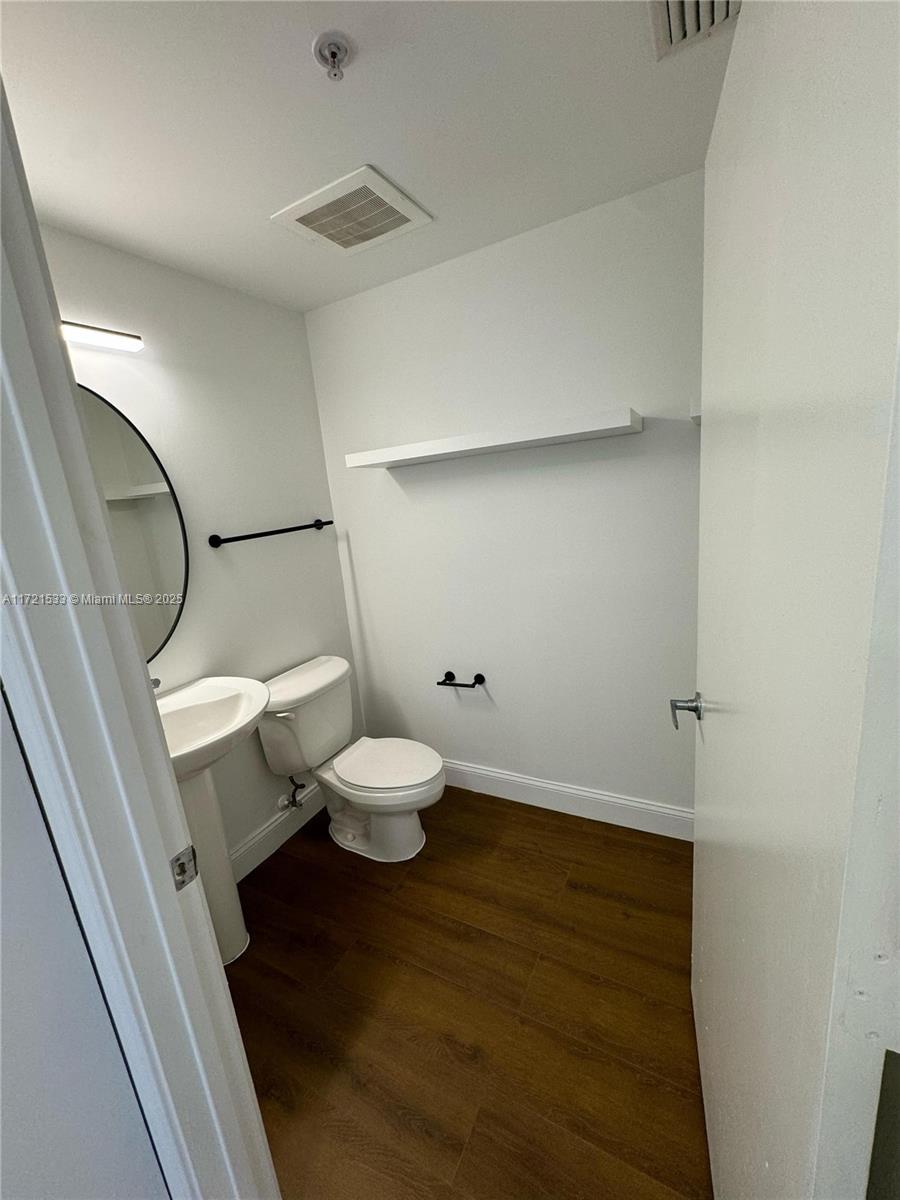 Listing Photo 6