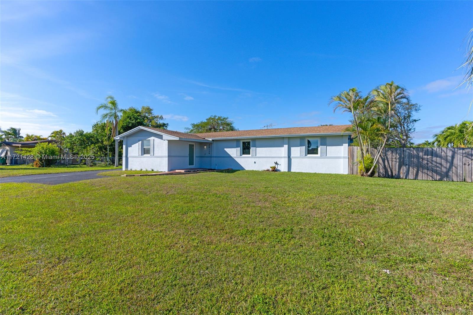 28124 SW 158th Pl, Homestead, Florida image 9