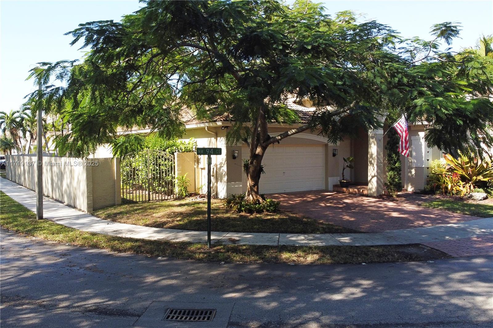 4512 NW 94th Ct, Doral, Florida image 36