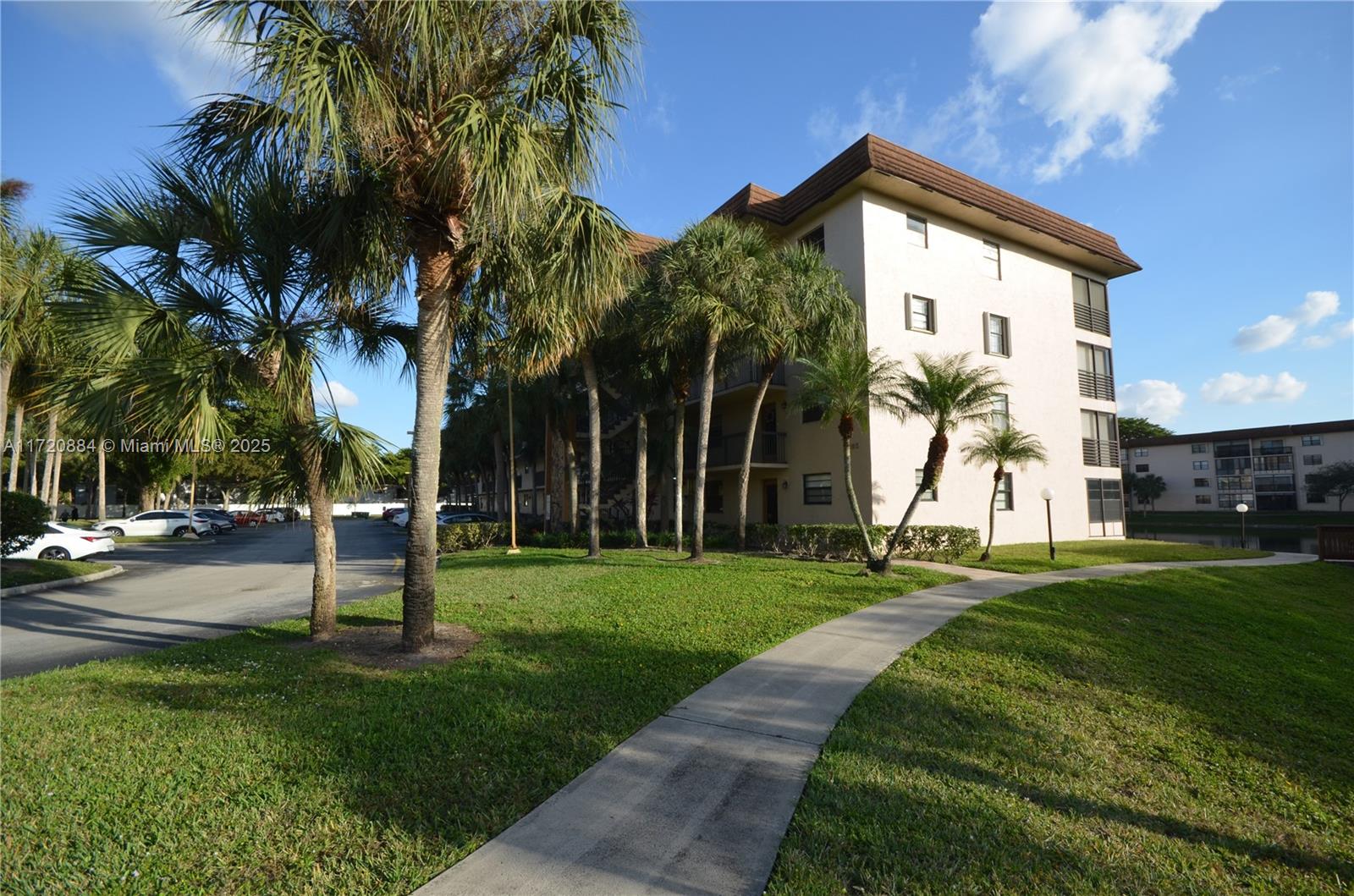 4960 E Sabal Palm Blvd #211, Tamarac, Florida image 41