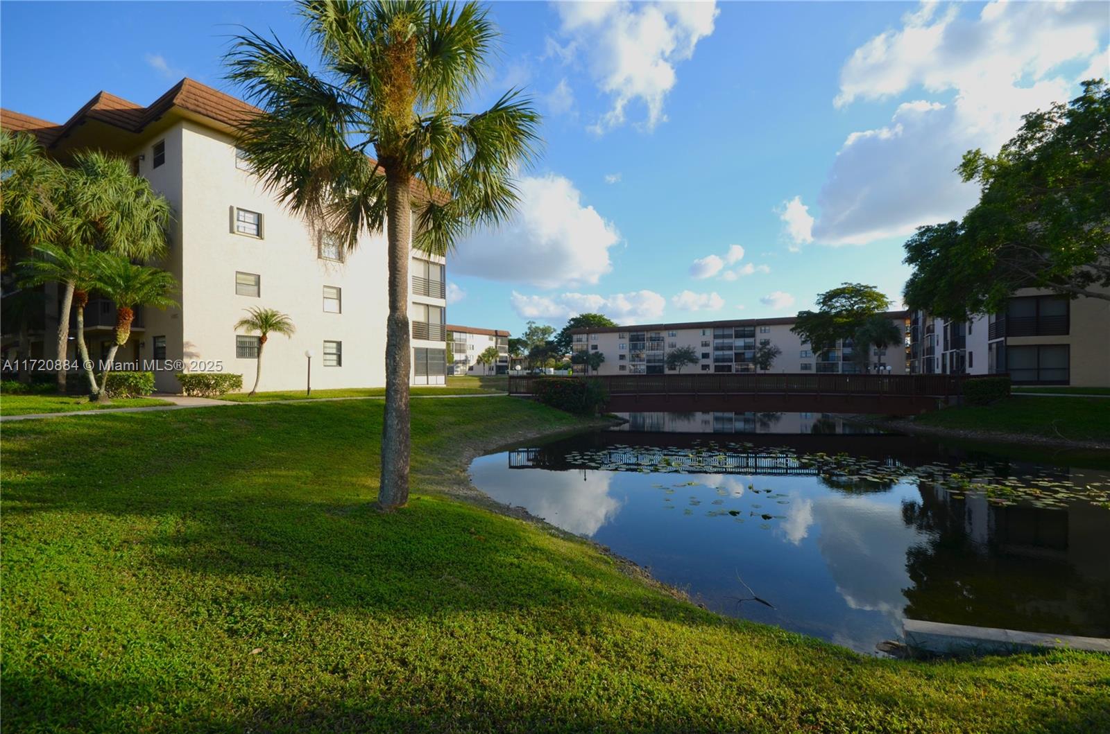 4960 E Sabal Palm Blvd #211, Tamarac, Florida image 43