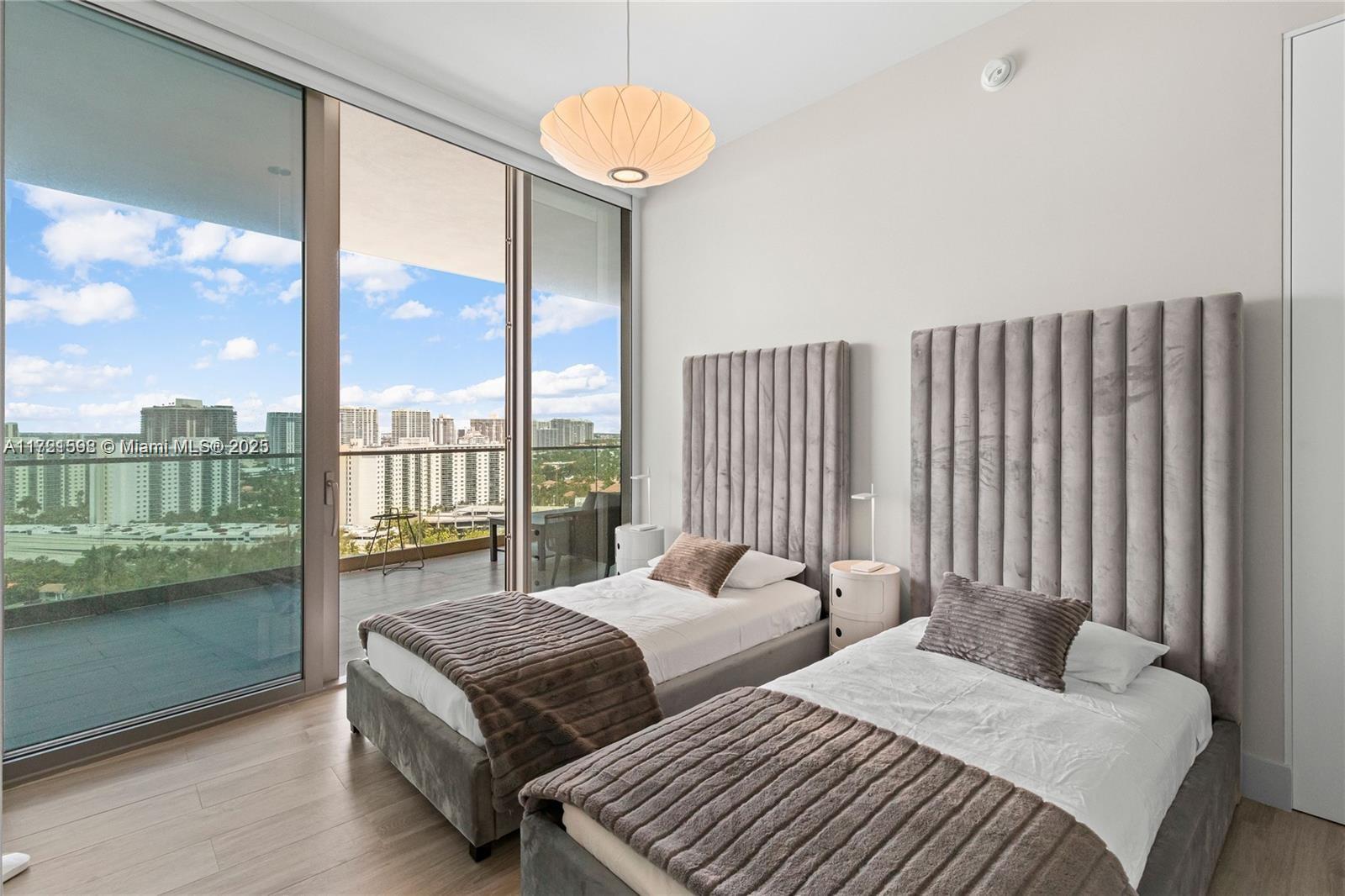 18975 Collins Ave #1605, Sunny Isles Beach FL 33160