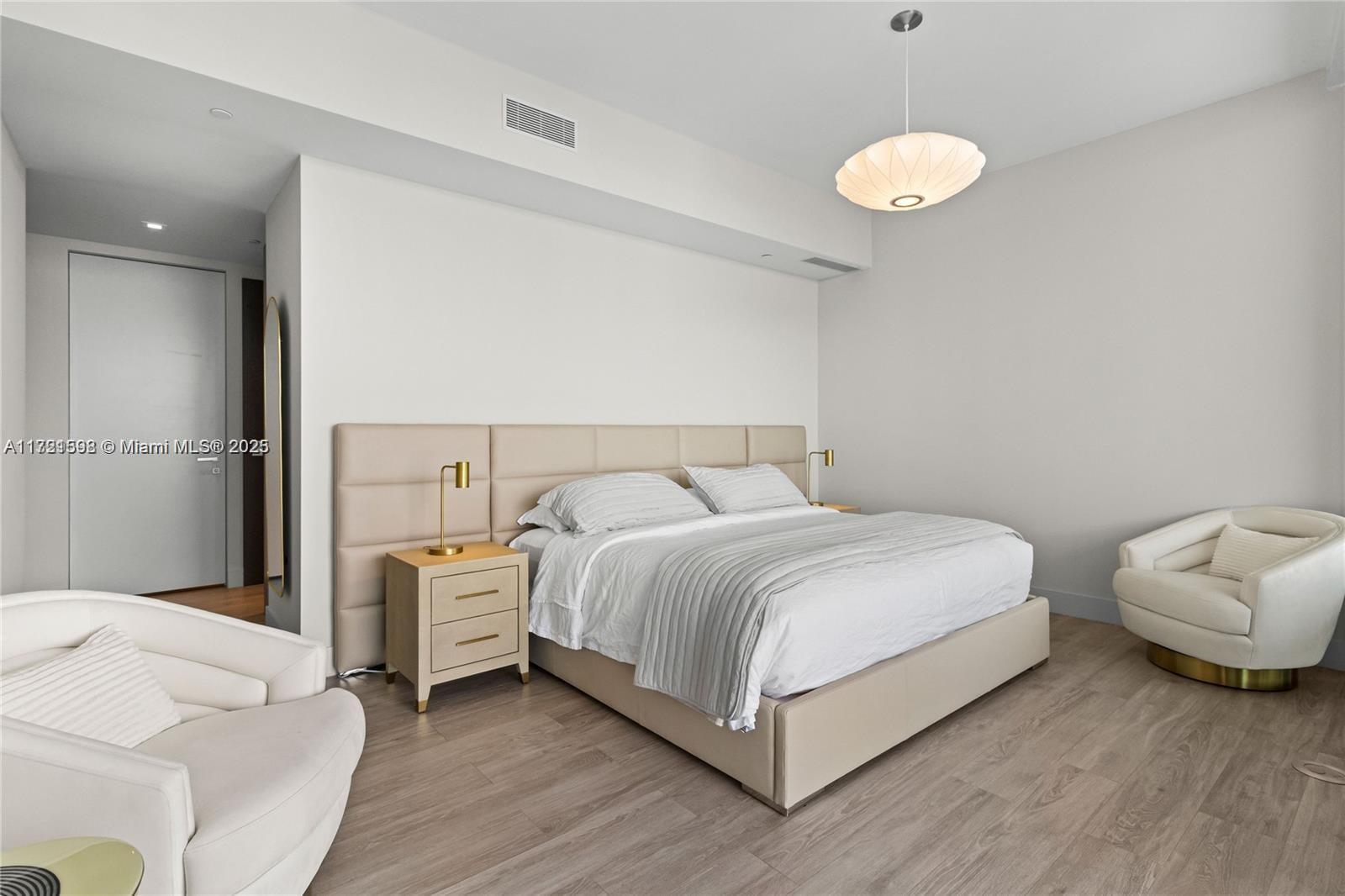 18975 Collins Ave #1605, Sunny Isles Beach FL 33160