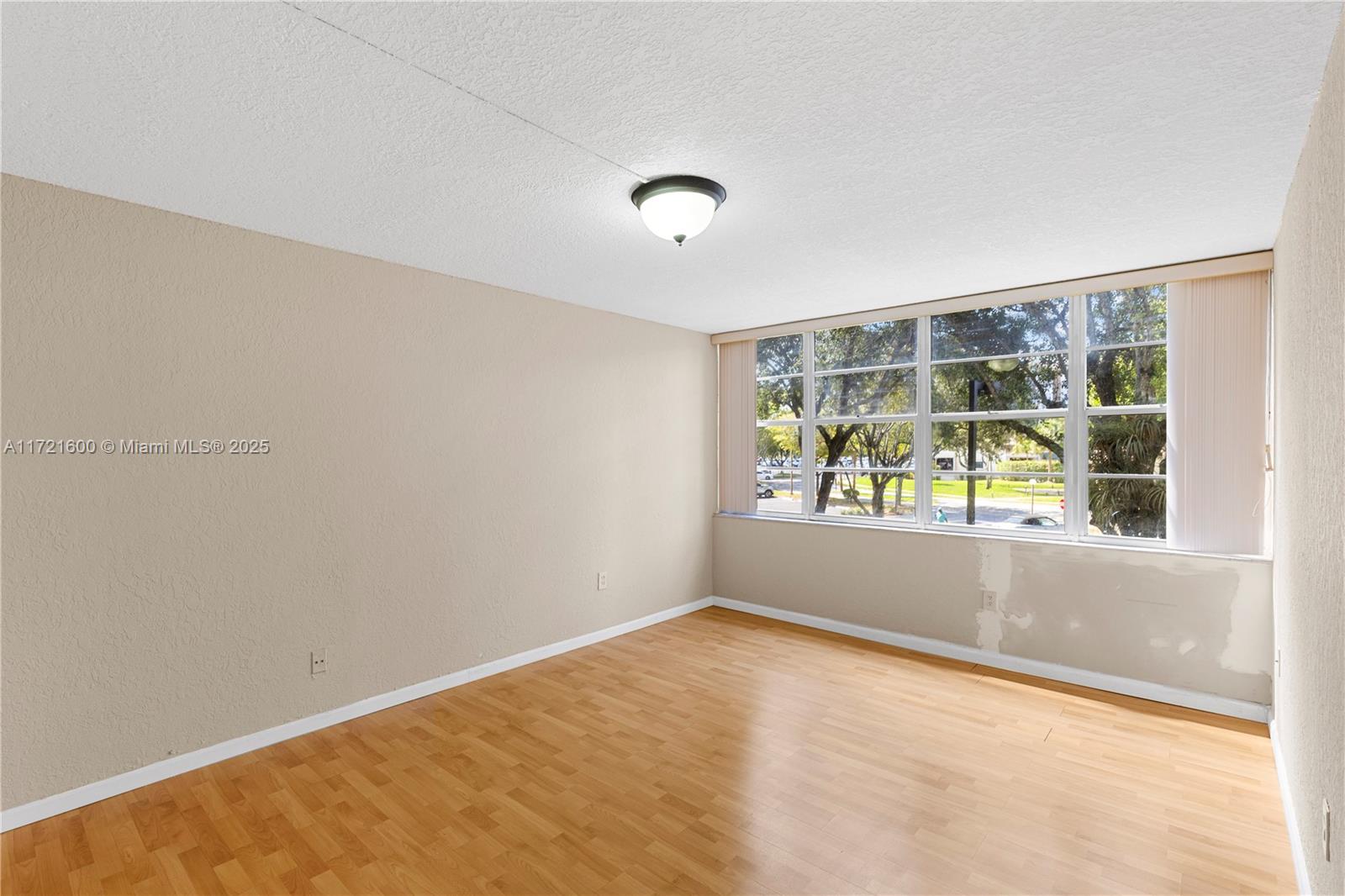 1300 Saint Charles Pl #218, Pembroke Pines, Florida image 16