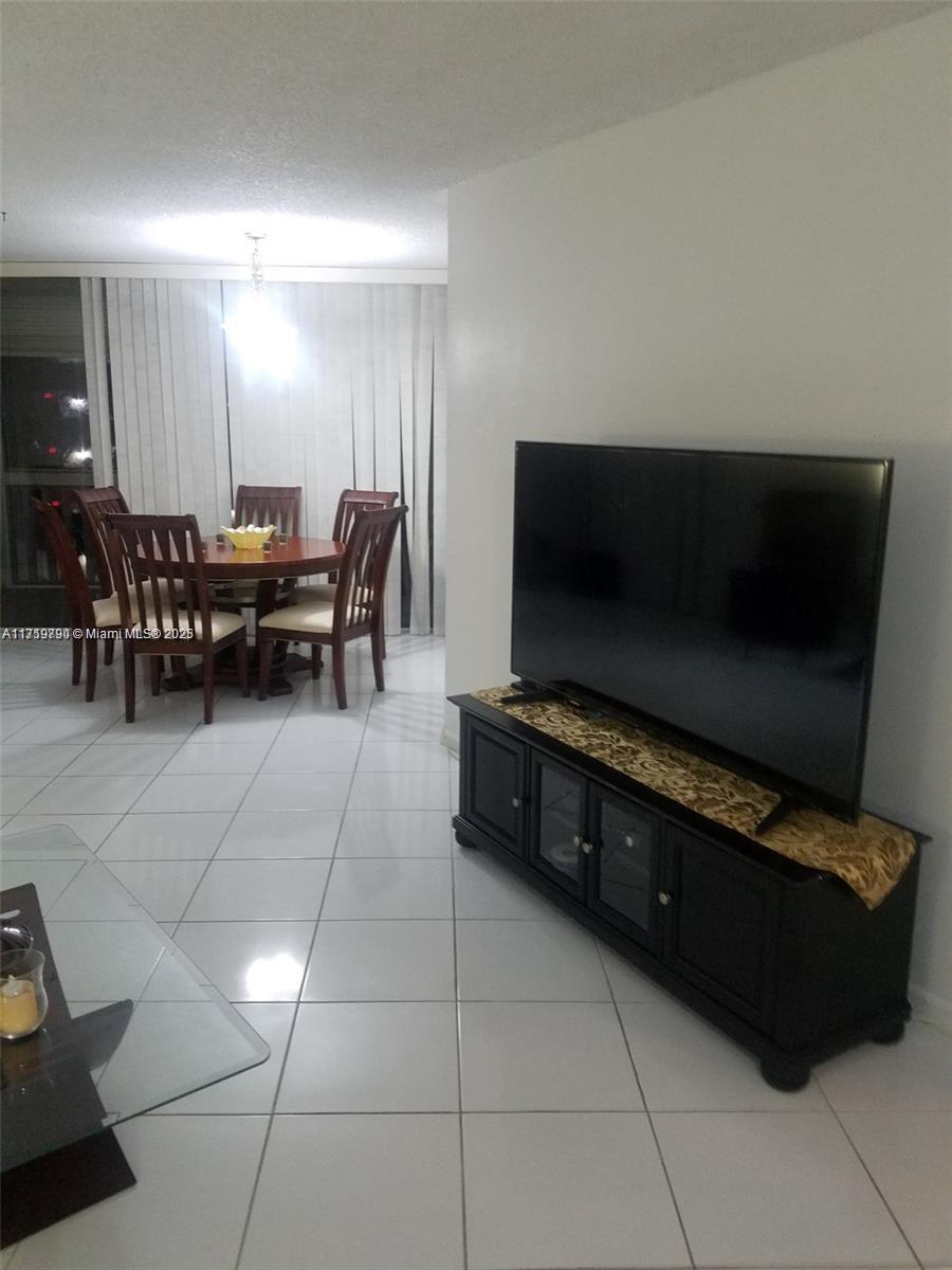 6921 Environ Blvd #4P, Lauderhill, Florida image 11