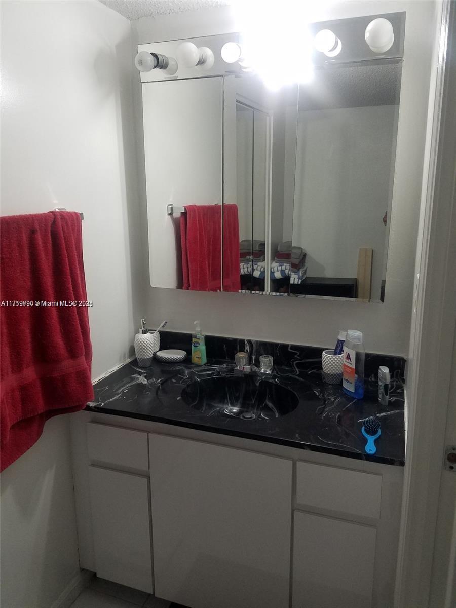 6921 Environ Blvd #4P, Lauderhill, Florida image 22