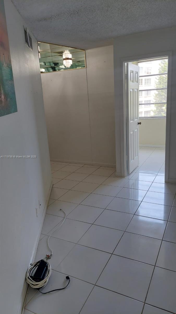 6921 Environ Blvd #4P, Lauderhill, Florida image 47