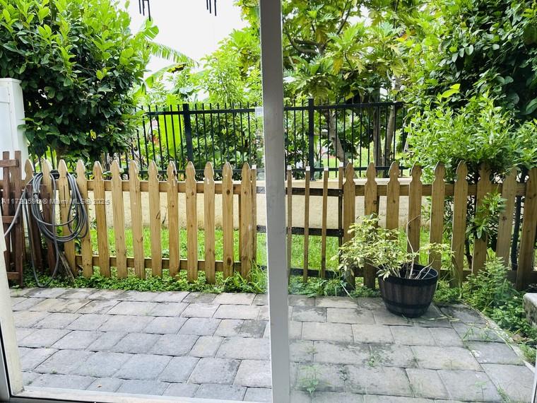 2944 NW 180th St, Miami Gardens, Florida image 10