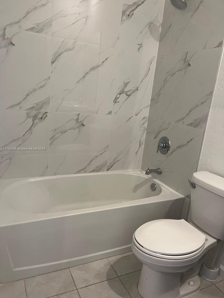 2944 NW 180th St, Miami Gardens, Florida image 17