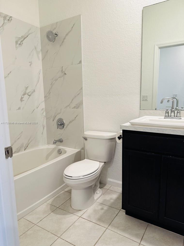 2944 NW 180th St, Miami Gardens, Florida image 25