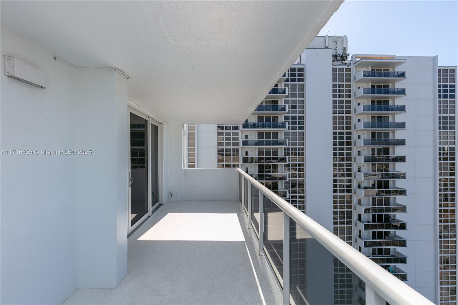 2715 N Ocean Blvd #14E, Fort Lauderdale, Florida image 27