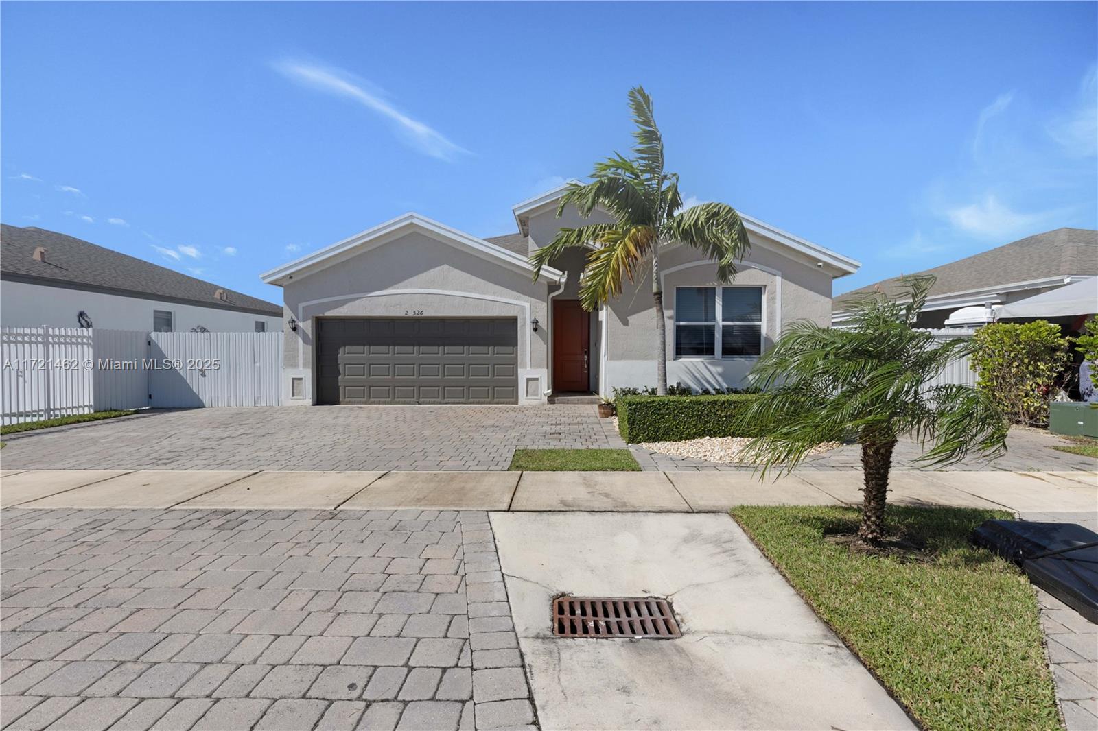 27526 SW 133rd Place, Homestead, Florida image 2