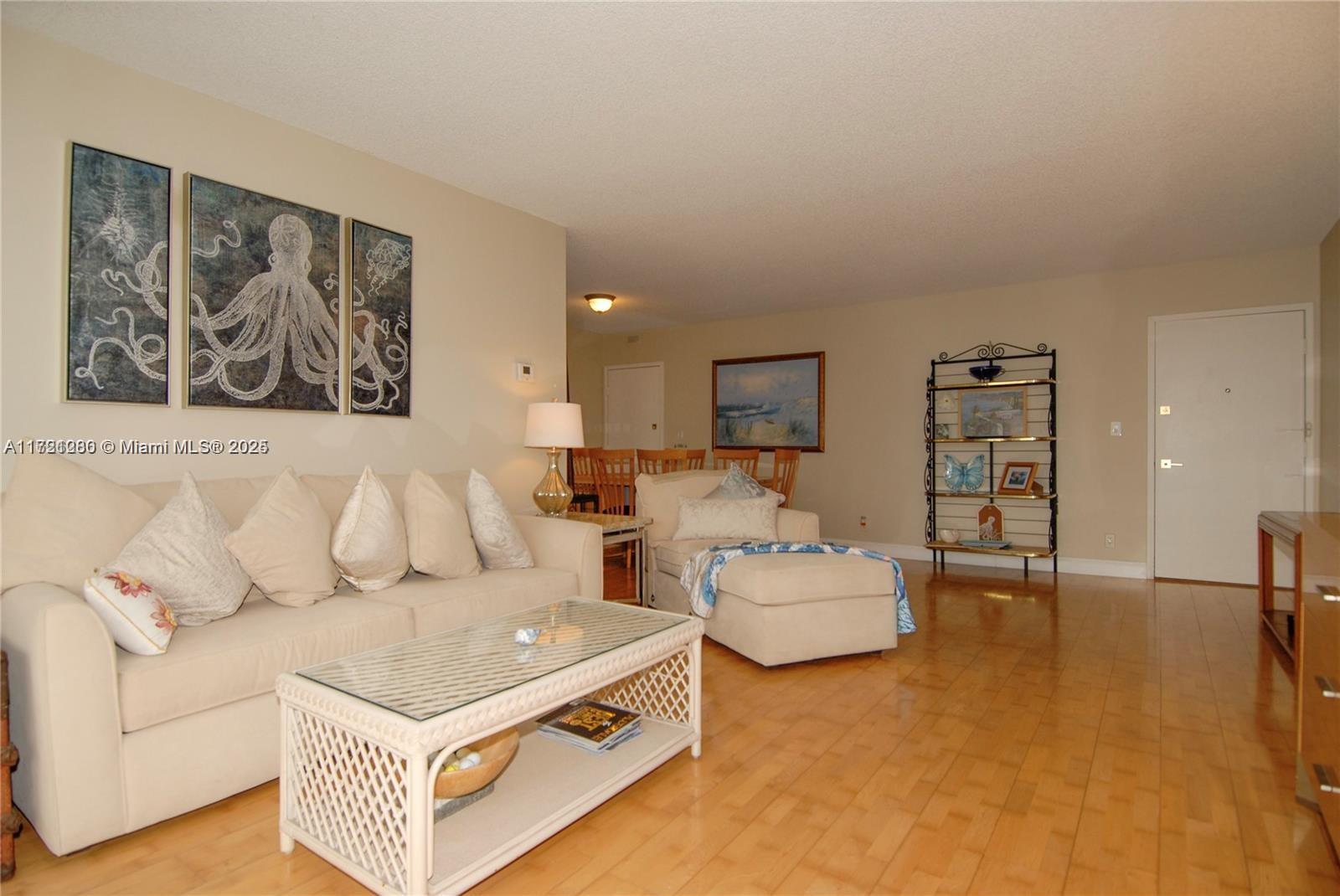 Residential, Fort Lauderdale, Florida image 9