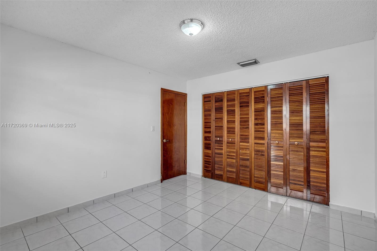 16902 NW 83rd Ave, Miami Lakes, Florida image 20