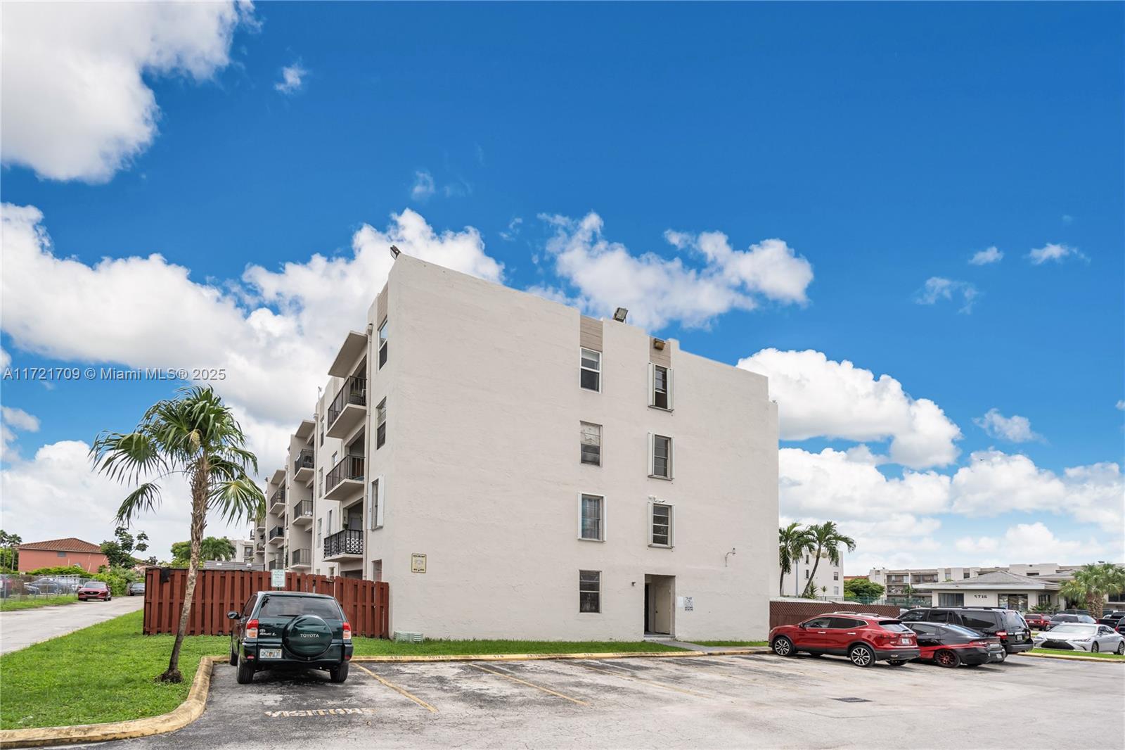 5775 W 20th Ave #207, Hialeah, Florida image 3