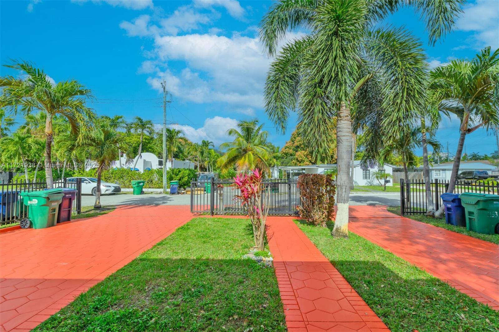 2530 NE 181st St, North Miami Beach, Florida image 32